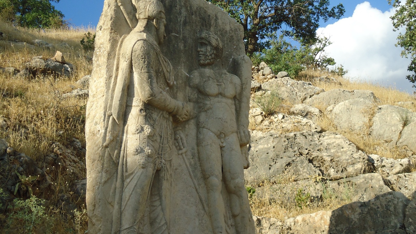Arsameia — Antiochos–Herakles tokalaşma kabartması