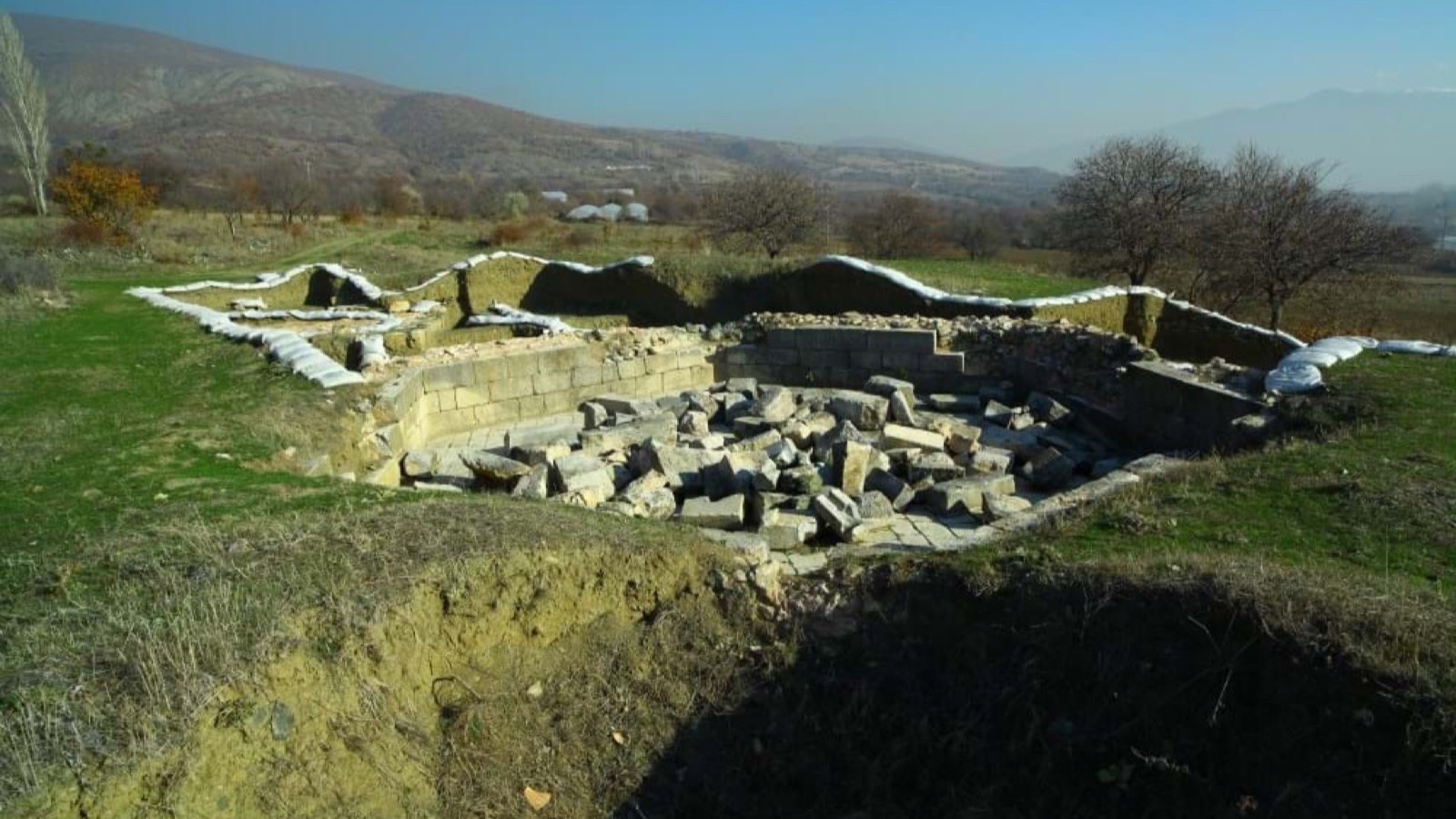 Comana Pontica — Gümenek Höyük ve Komana kazı alanı