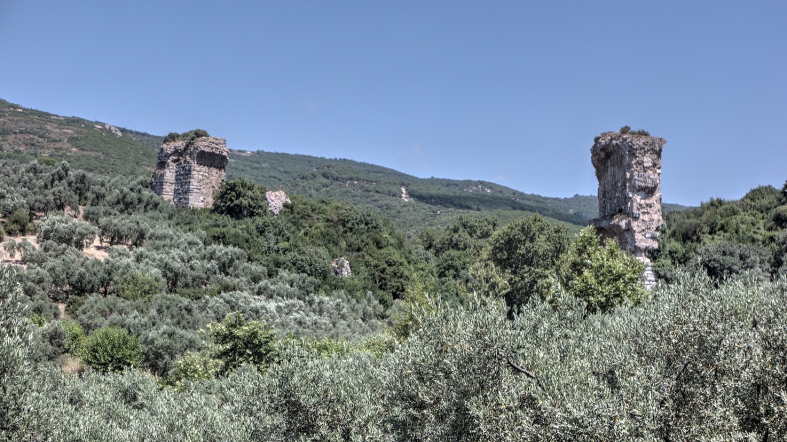Kyzikos — Hadrianus Tapınağı kalıntıları