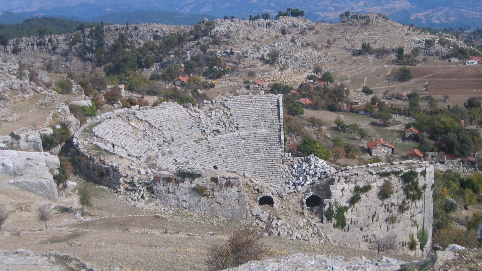 Selge — Tiyatro